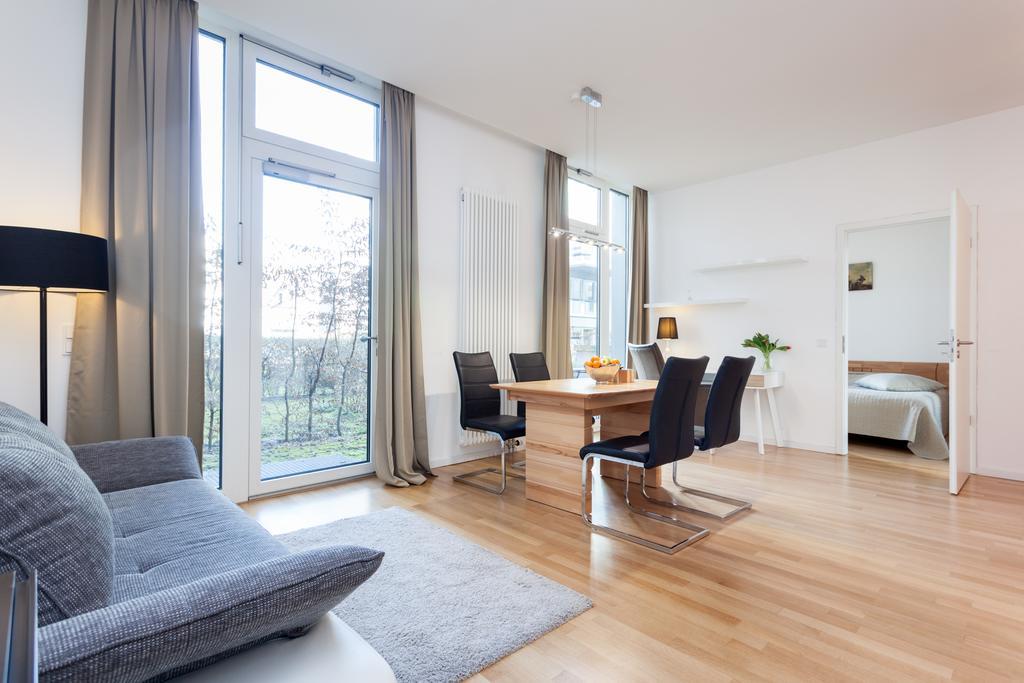 Modern Apartment In The Luxury Complex Marthashof Berlin Room photo